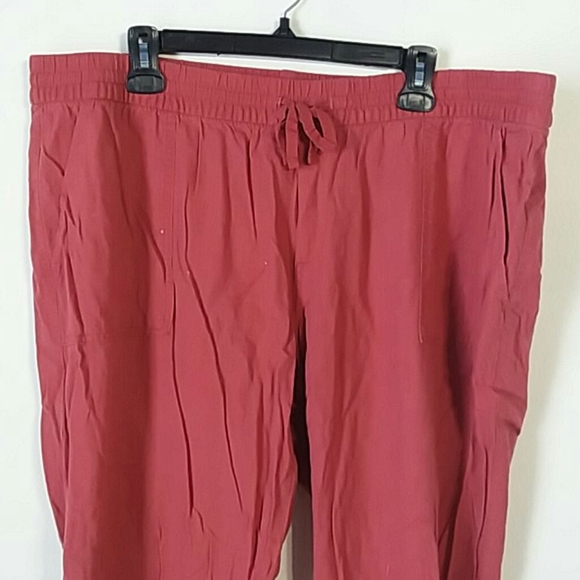 XL Old Navy Red Pants - Picture 2 of 6